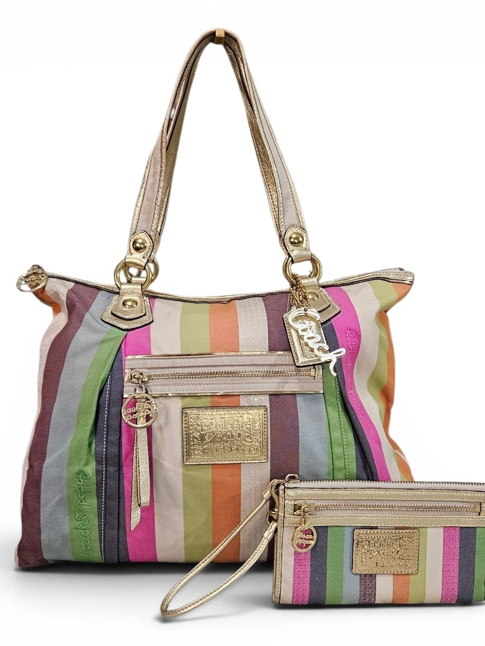 Coach LEGACY POPPY 2010 SET with Matching Wristlet - Picture 14 of 14